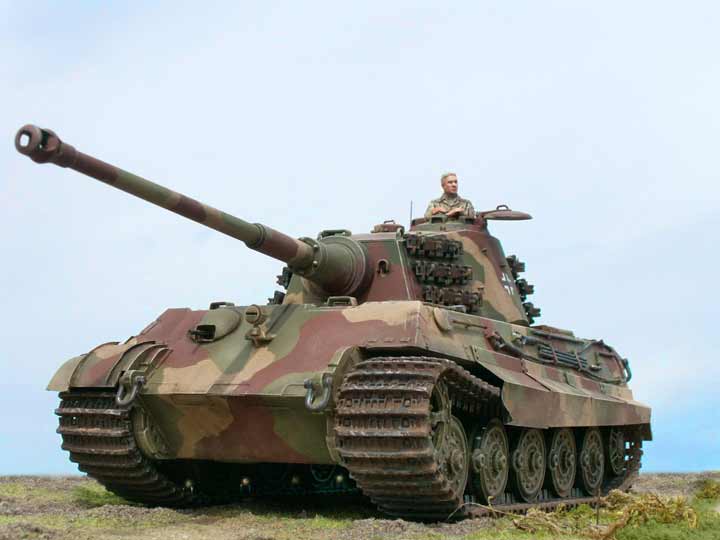 tiger 2 vs modern tank